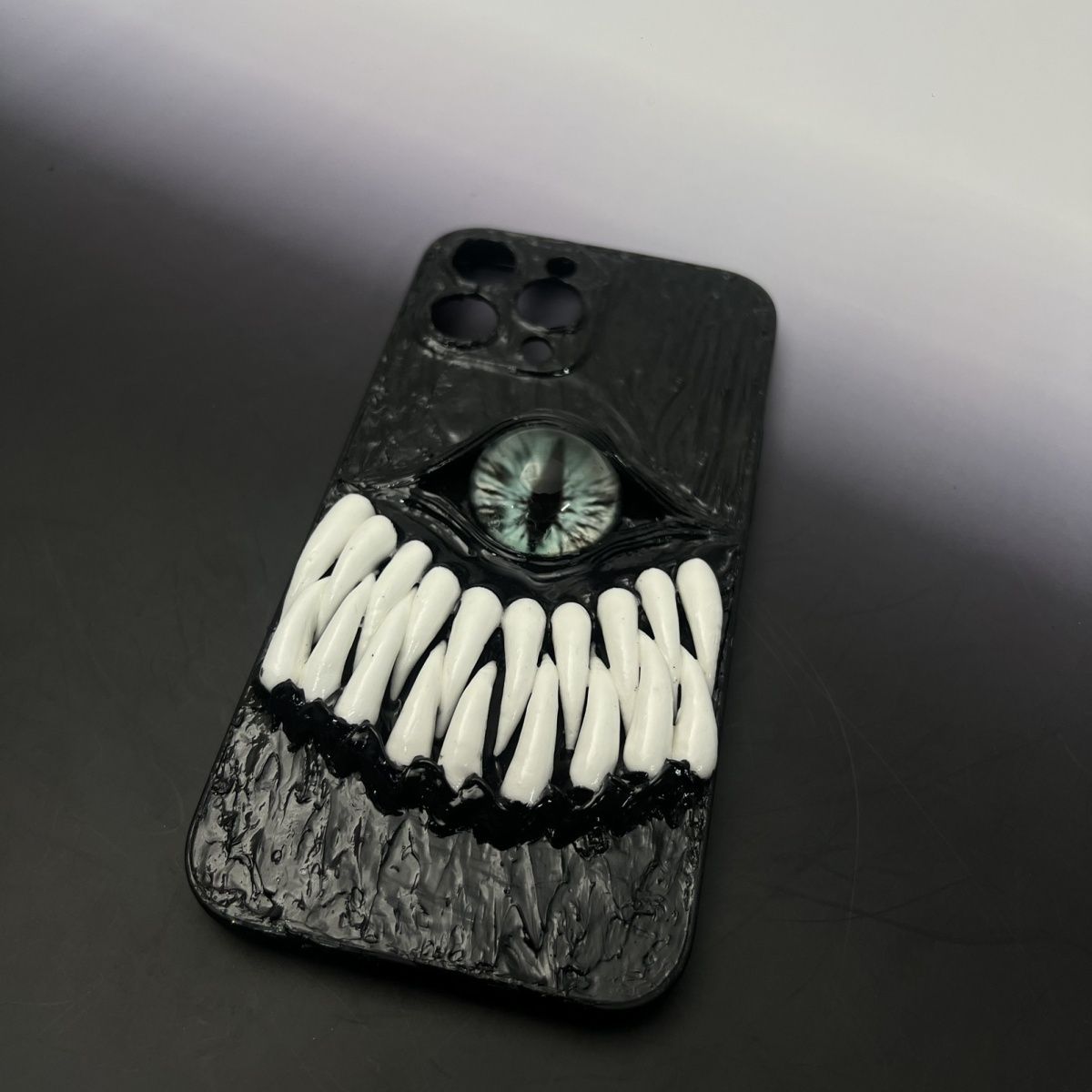 Fangs Cthulhu 3D Eye Phone Case