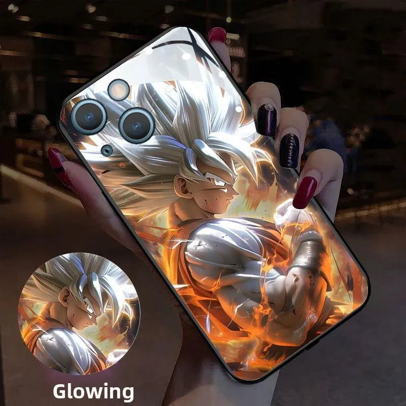 Funda para teléfono con luz y resplandor en la oscuridad de DBZ Saiyan
