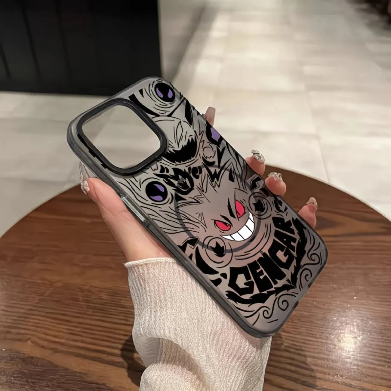 Funda para iPhone mate con el dibujo animado de Dickens Gengar